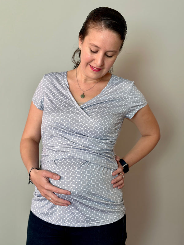 Blusa de maternidad y lactancia •tulipán gris•