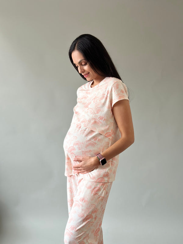 Pijama de maternidad y lactancia •Palmitas coral•