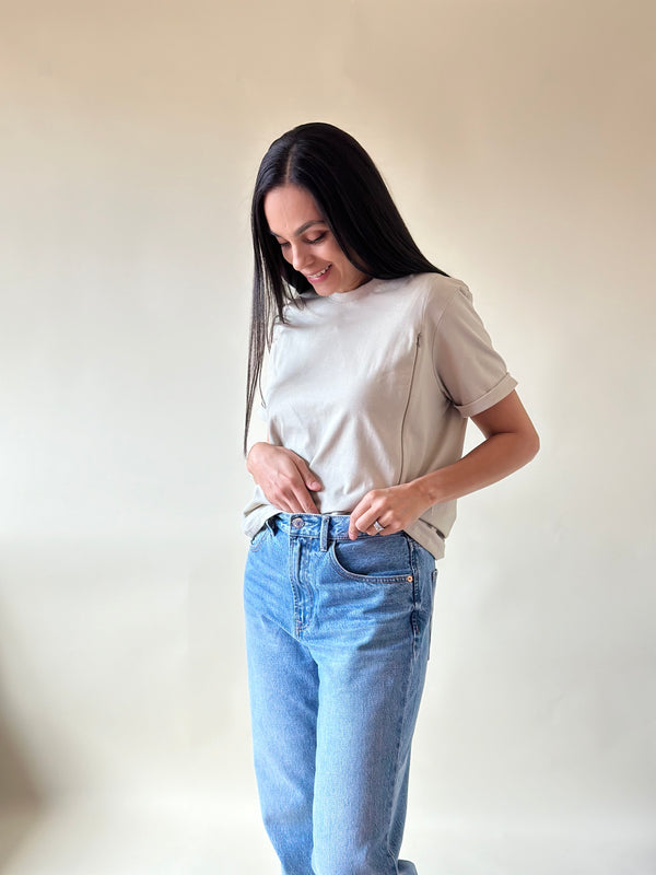 Playera de lactancia con cierres •Arena•