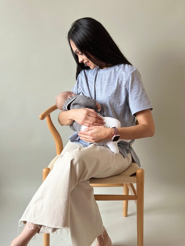 Playera de maternidad y lactancia •Gris jaspe•