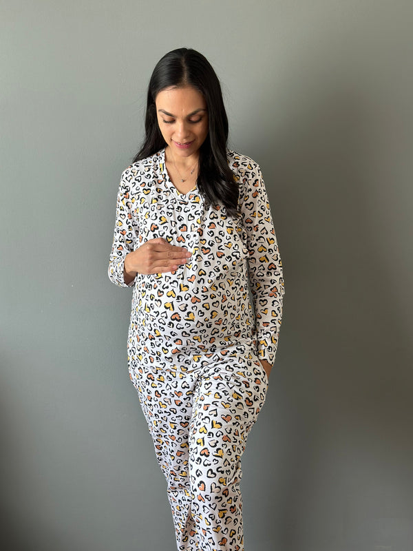 Pijama de maternidad y lactancia •Corazones print amarillo• con ALGODÓN