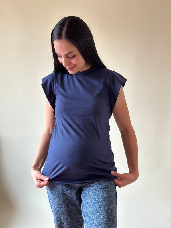 Blusa de maternidad con hombrera •Azul Marino•