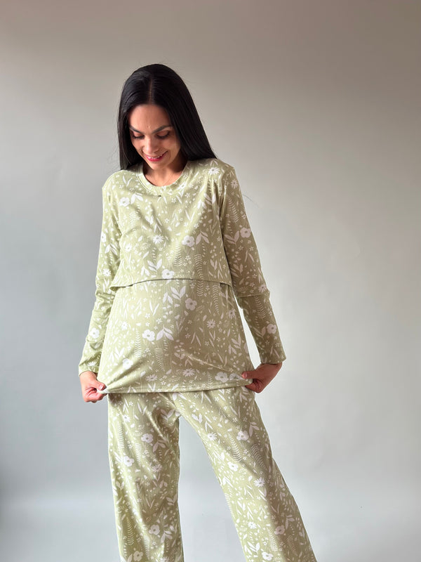 Pijama de maternidad y lactancia •Olivo•