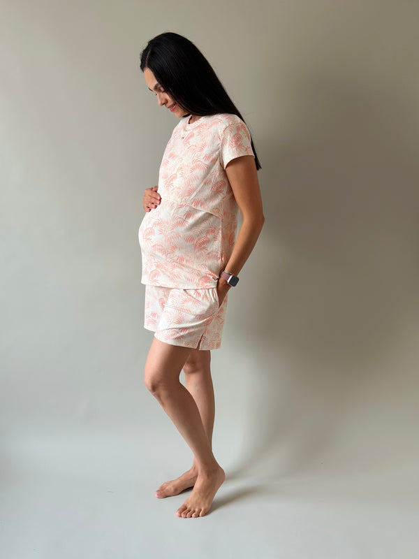 Pijama de short maternidad y lactancia •Palmitas coral•