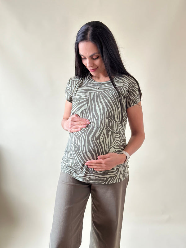 Blusa de maternidad y lactancia •animal print verde•