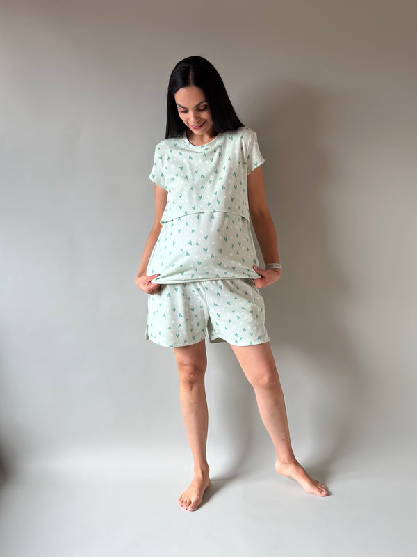 Pijama de short maternidad y lactancia •Cora verde•