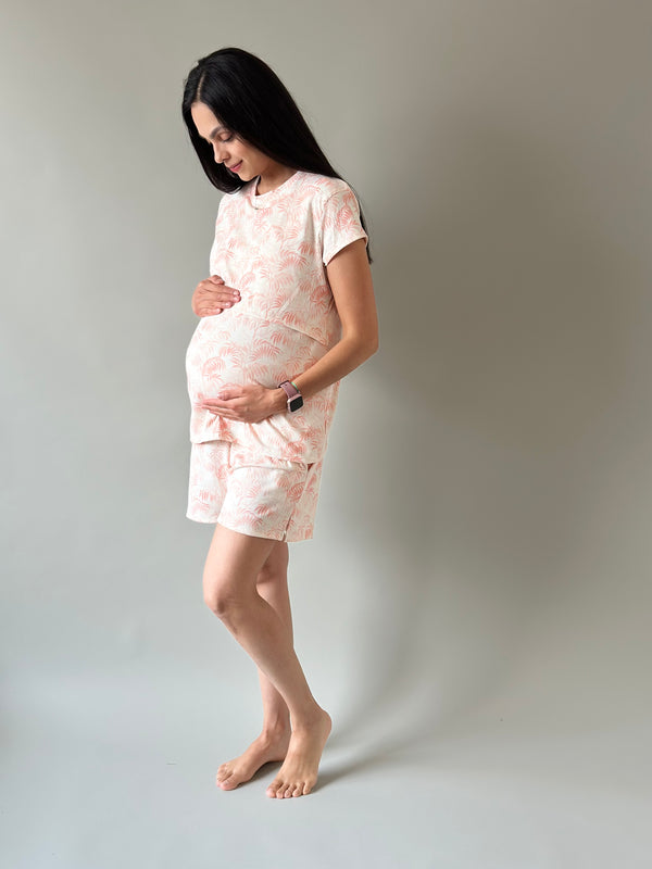 Pijama de short maternidad y lactancia •Palmitas coral•