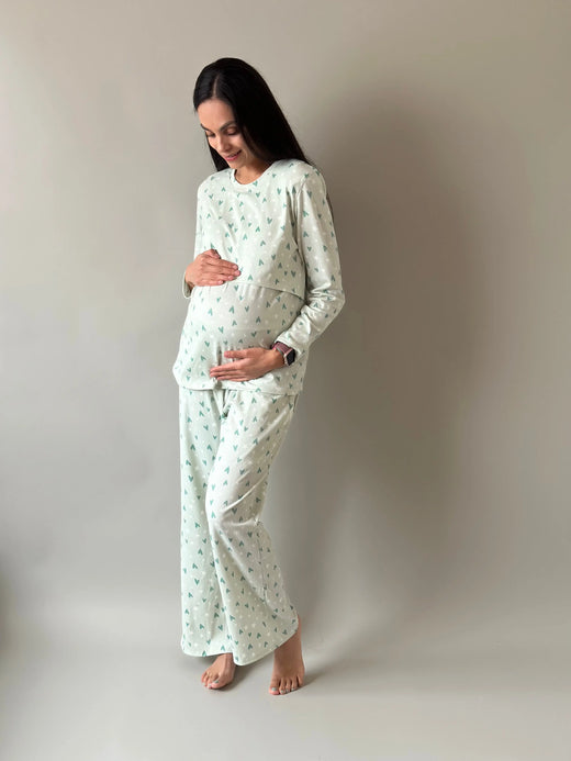 Pijama de maternidad y lactancia •Corazones verde•
