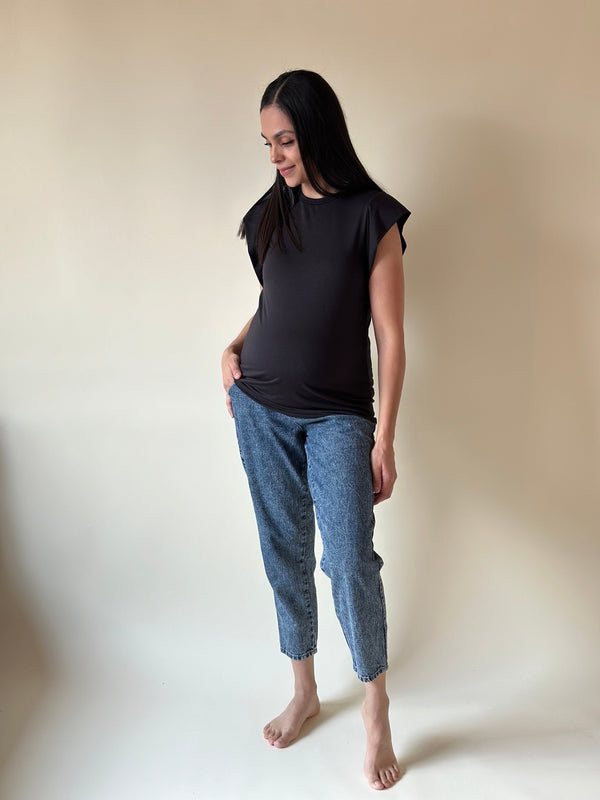 Blusa de maternidad con hombrera •Negro•