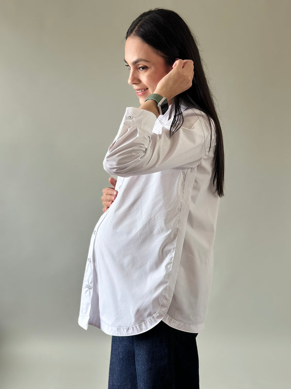 Camisa con abertura de maternidad y lactancia •Blanca•
