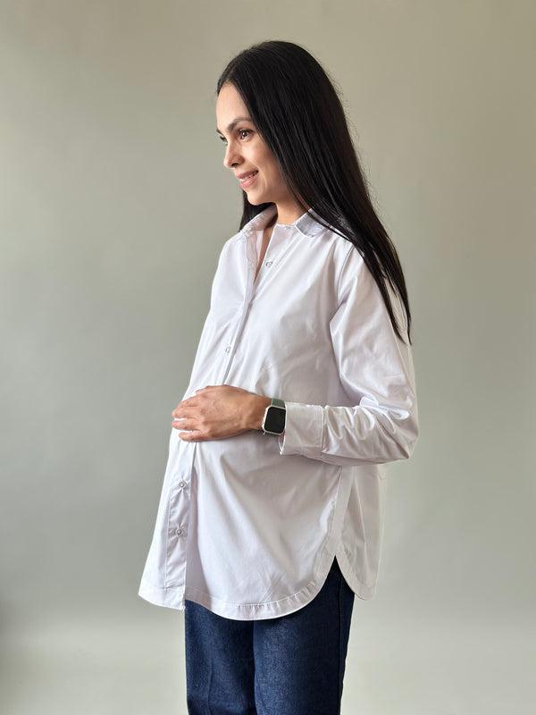 Camisa con abertura de maternidad y lactancia •Blanca•