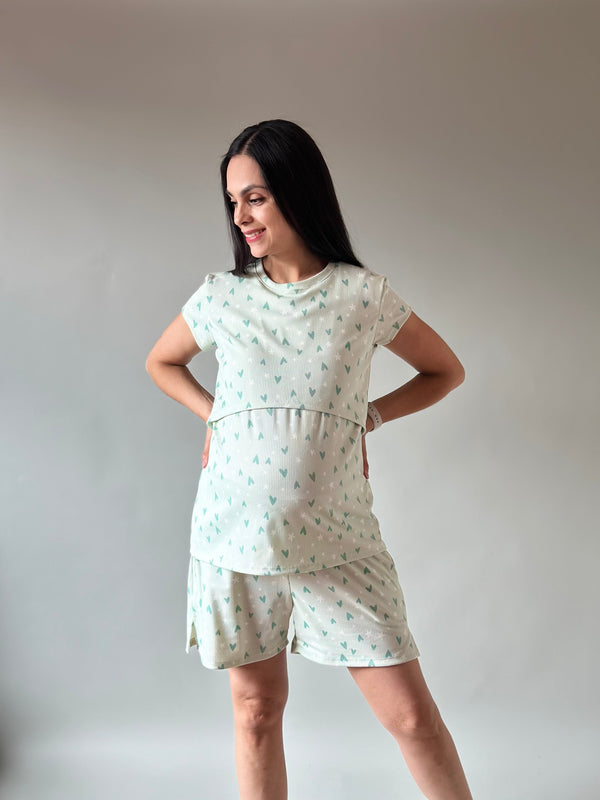 Pijama de short maternidad y lactancia •Cora verde•