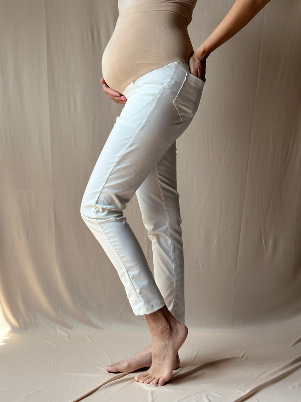 Pantalón corte skinny •Marfil• GABARDINA