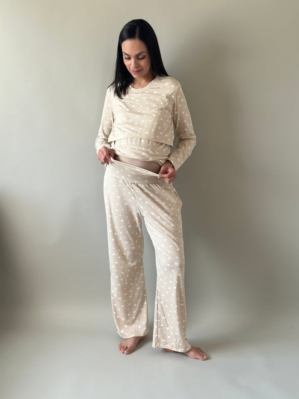 Pijama de maternidad y lactancia •Estrellas arena•