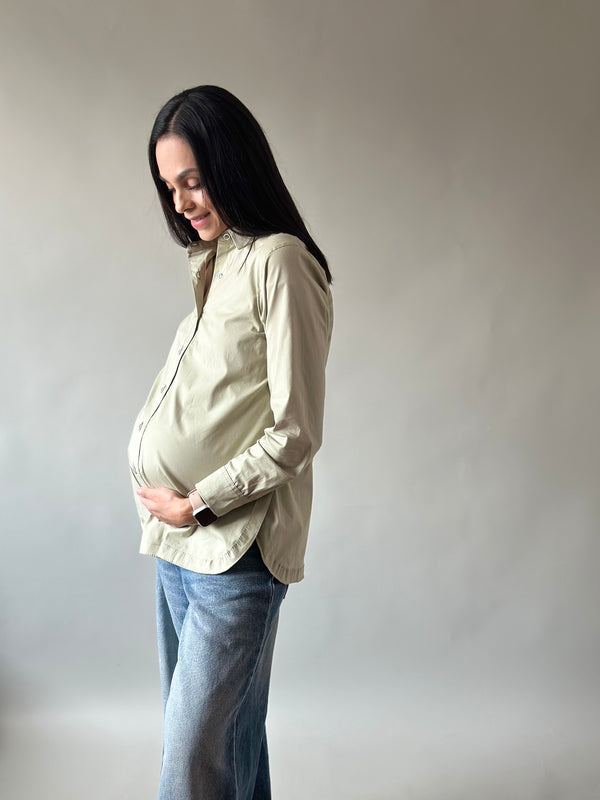Camisa con abertura de maternidad y lactancia •Verde•