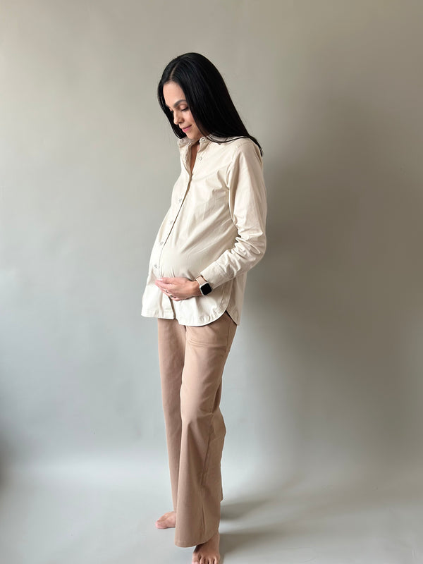 Camisa con abertura de maternidad y lactancia •Arena•