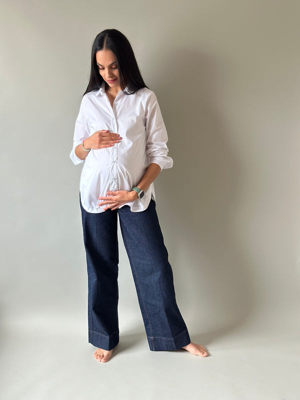 Camisa con abertura de maternidad y lactancia •Blanca•