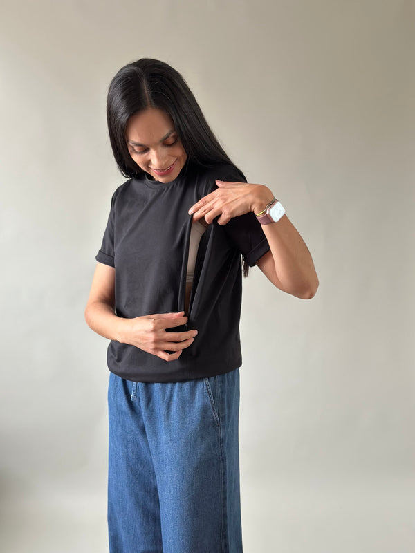 Playera de lactancia con CIERRE FRONTAL •NEGRO•