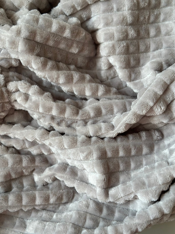 Cobija polar manos libres •Cuadrito gris•