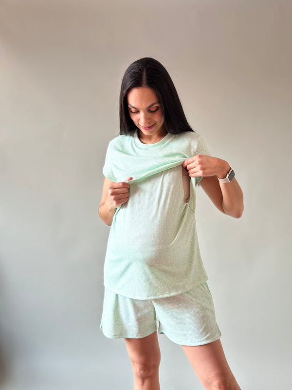 Pijama de short maternidad y lactancia •Abanico verde•