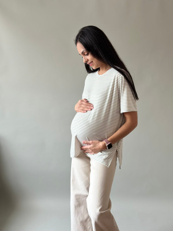 Playera de maternidad y lactancia •Rayas olivo•
